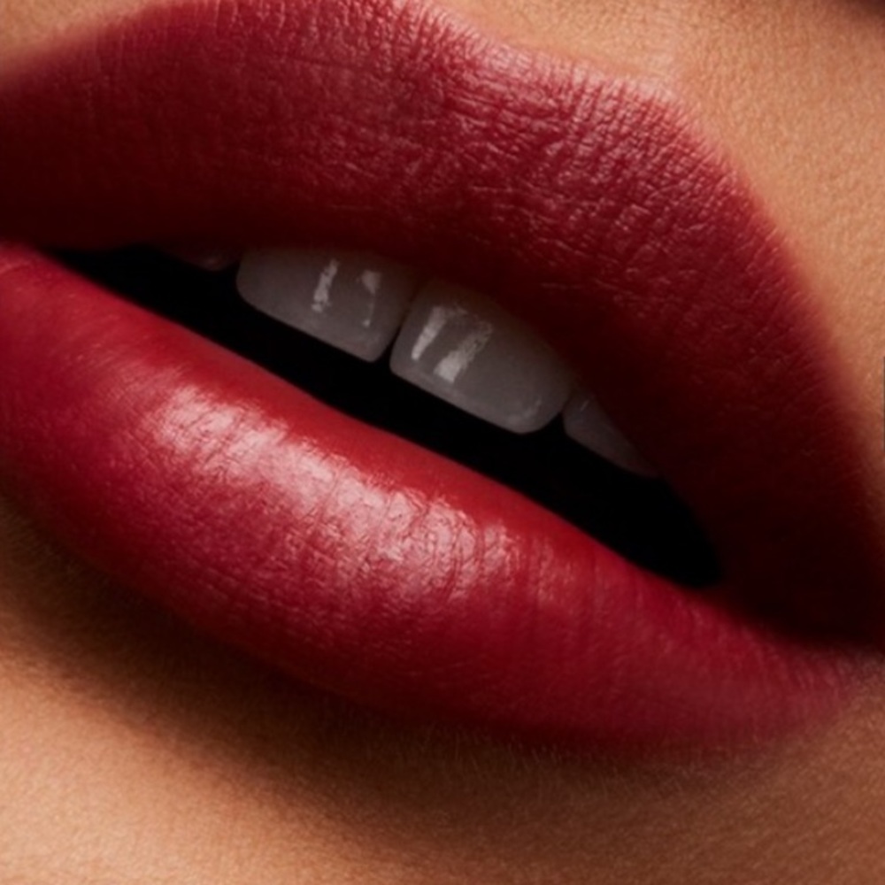 NWT MAC LOVE ME Lipstick-408 BATED BREATH - Picture 6 of 8